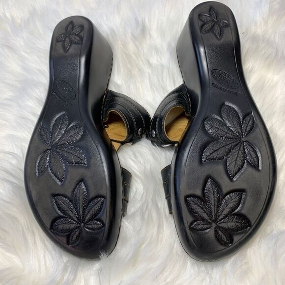 Born Brown Leather Slip On Buckle Sandals … - Picture 5 of 7